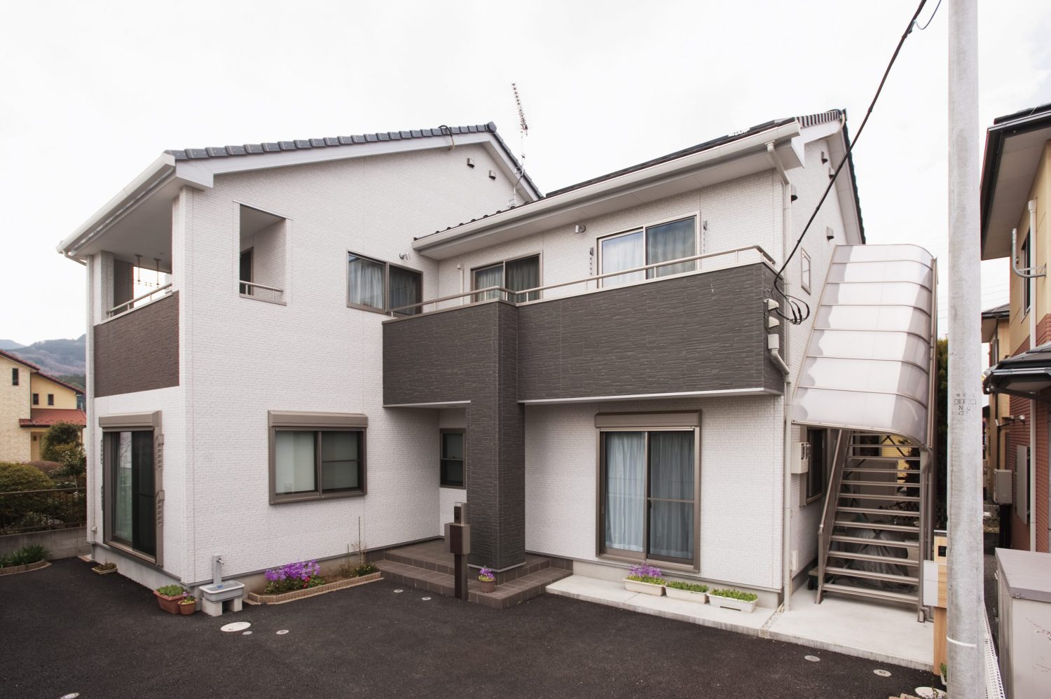 古民家風＆シンプルモダン2世帯住宅！