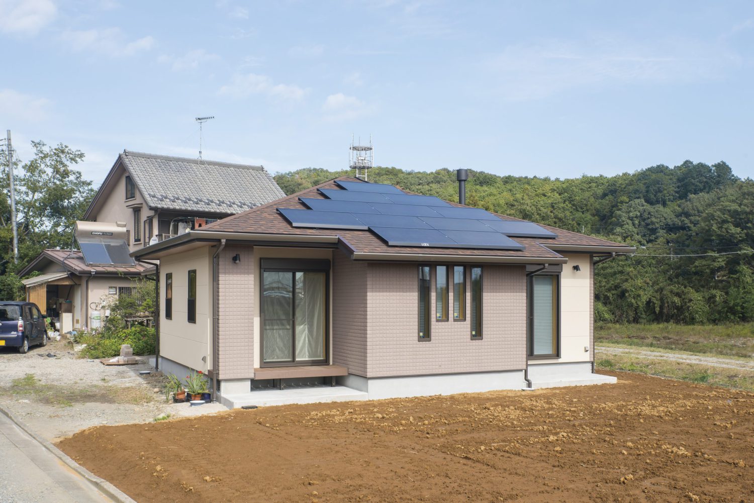 薪ストーブのある自然素材の家