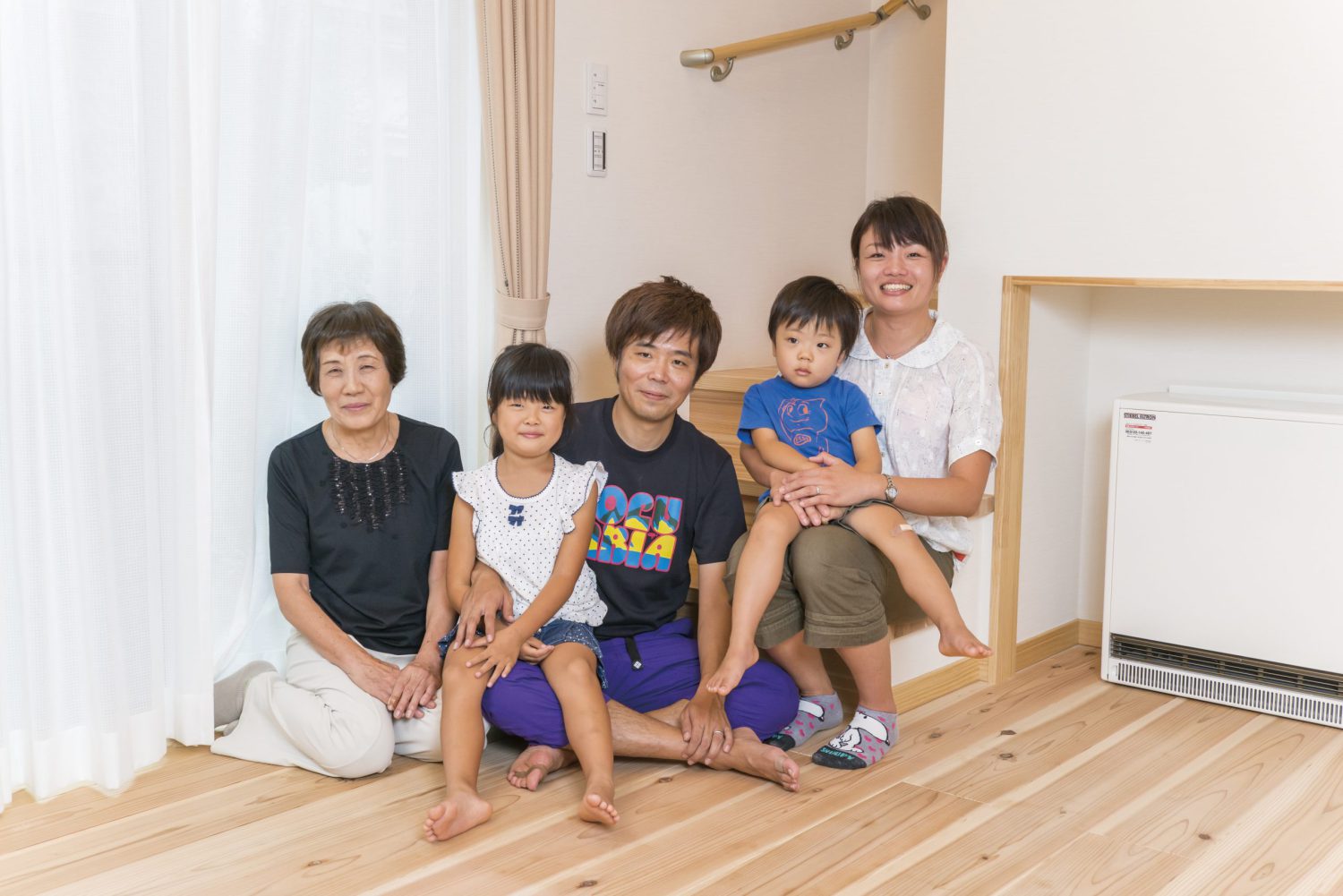 生活動線を考えた木の香りを楽しむ家