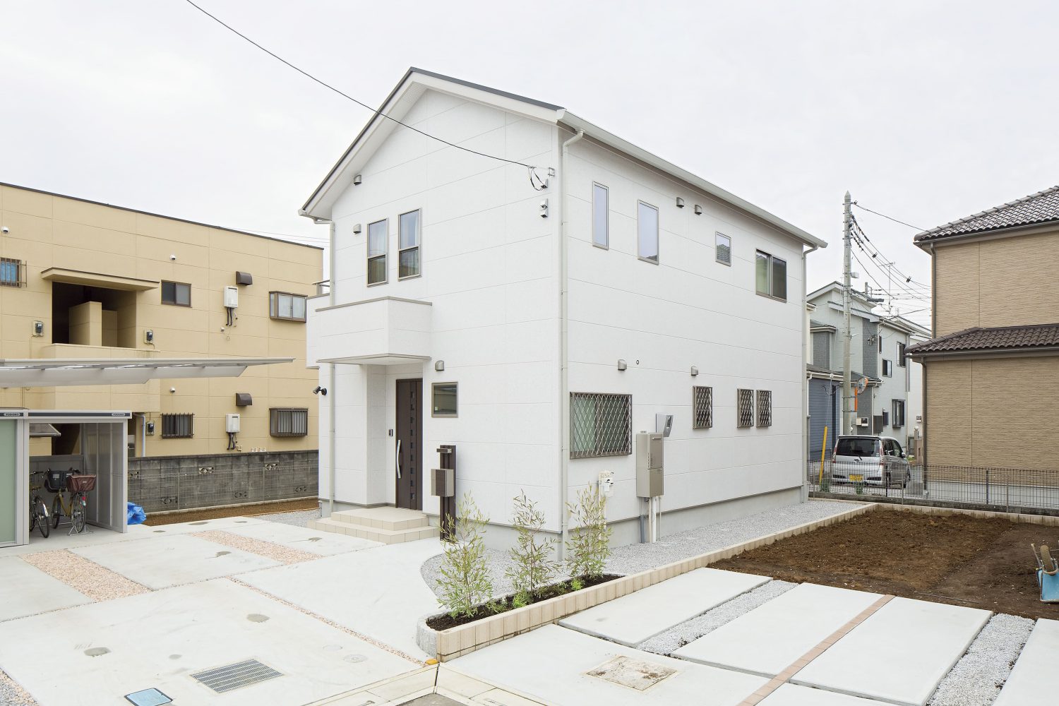 無垢材と漆喰で建てる家